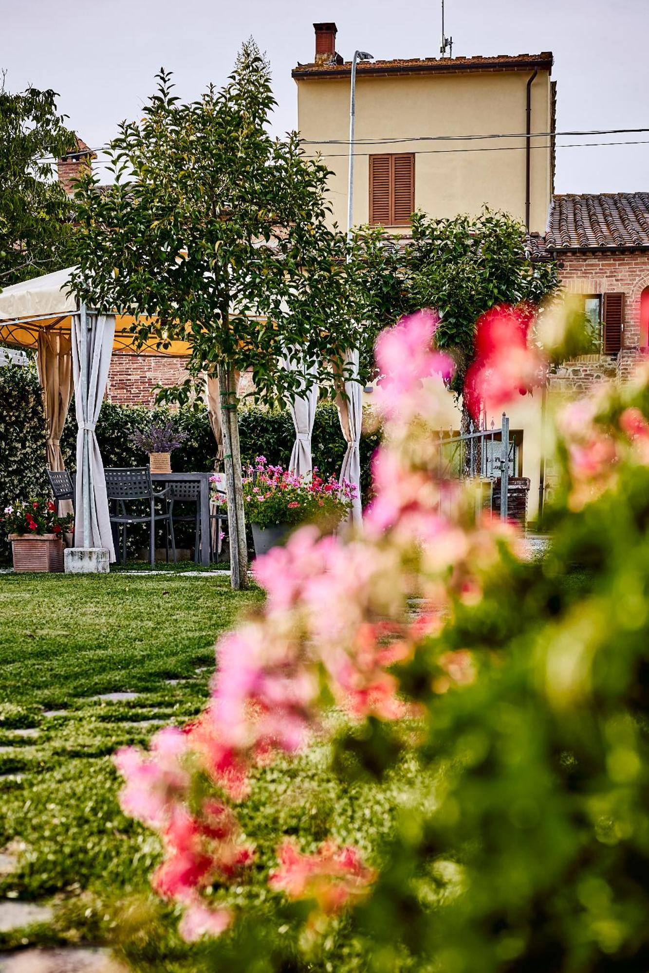 La Piccola Loggia Apartment Torrita di Siena Bagian luar foto